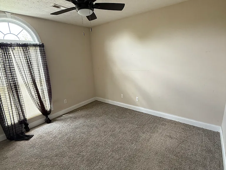 314 Vineland Place Dr — Photo 2