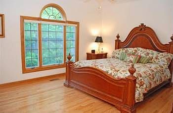 5th image of 2450 Pine Lake Ln