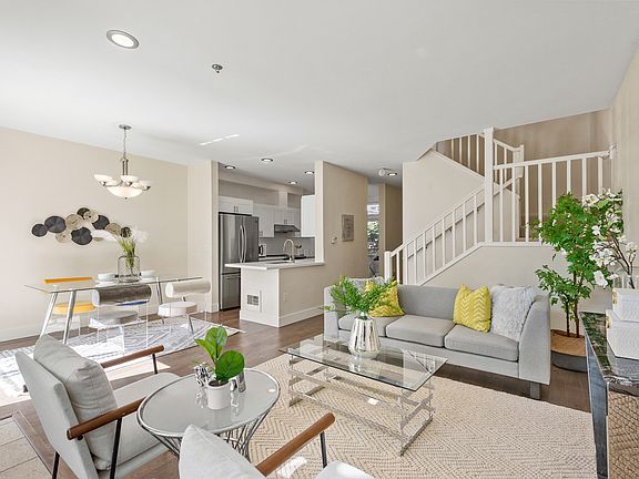 3rd image of 12436 NE 7th Pl