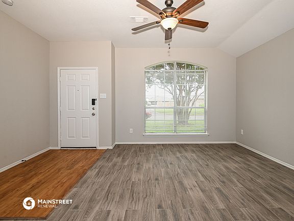 2nd image of 1240 Cypress Ln