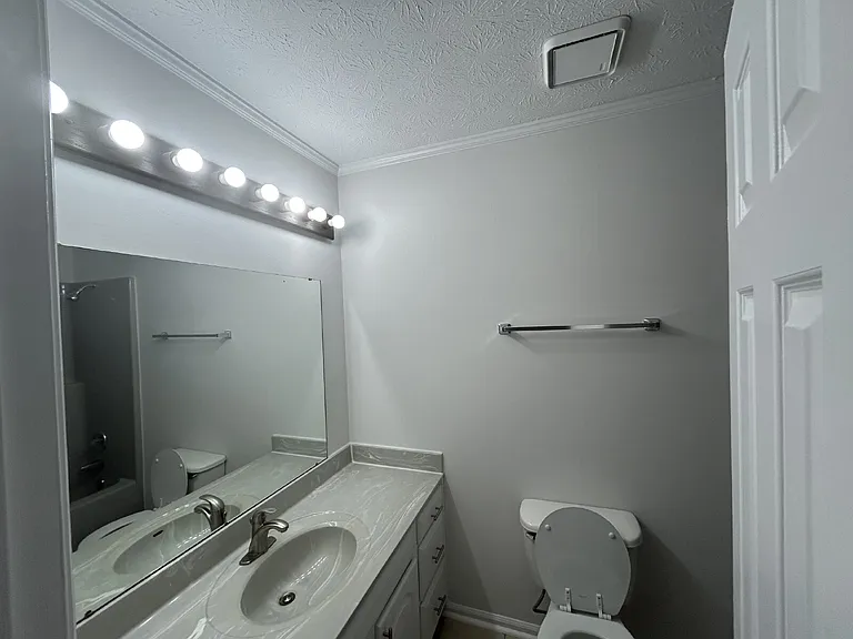 100 Ridgewood Rd — Photo 8