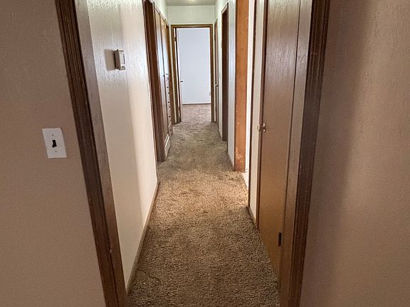 5th image of 813 SW 67th St