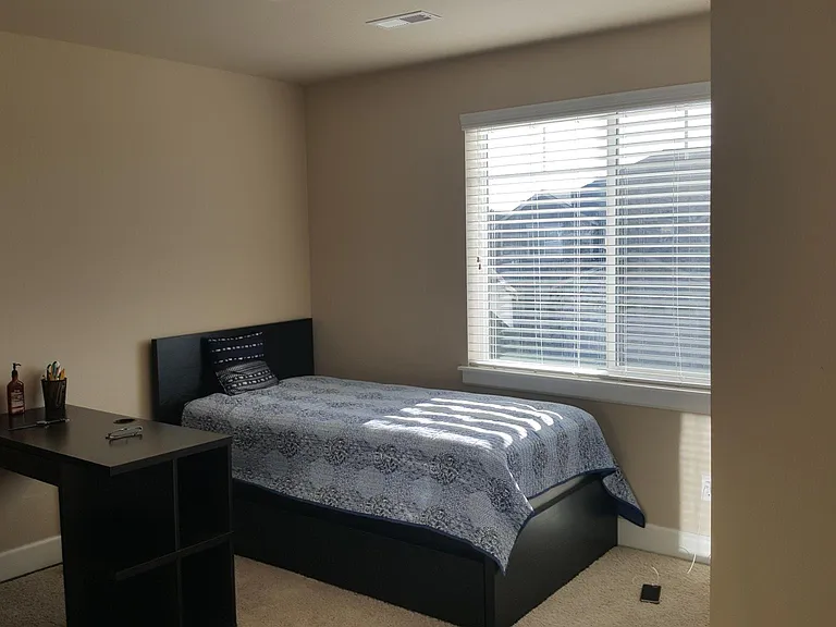 1441 40th St SE — Photo 22