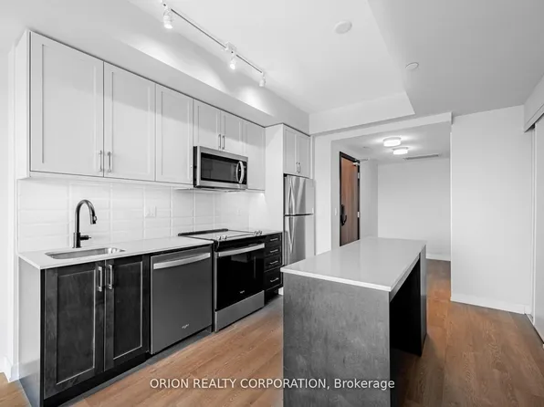 201 Brock St S #221, Whitby, ON L1N 0P8