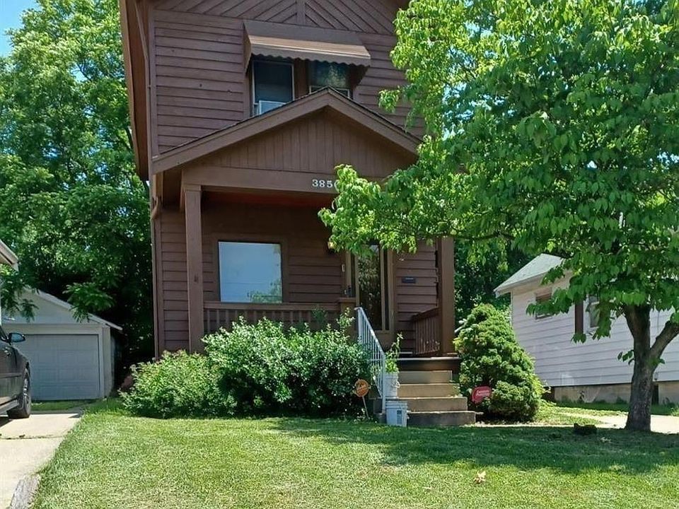 1st image of 3856 Davis Ave #3