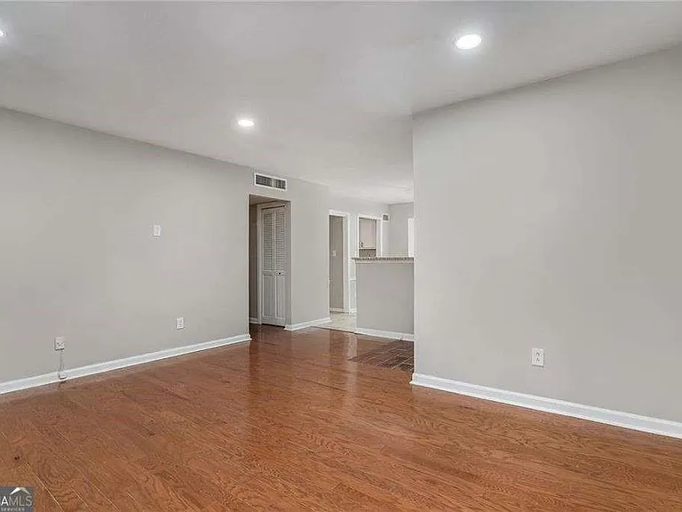 122 Maison Pl NW — Photo 13