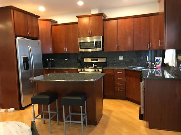 4th image of 2717 W Touhy Ave Floor 2