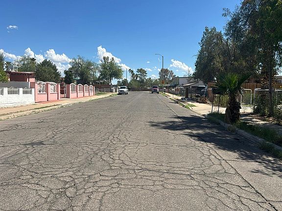 5th image of 5450 S Oregon Dr