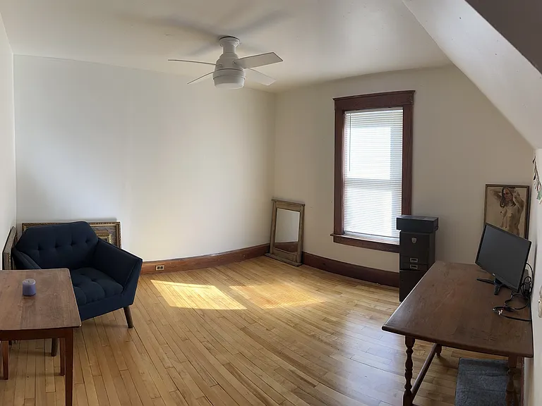 132 N Main St — Photo 9