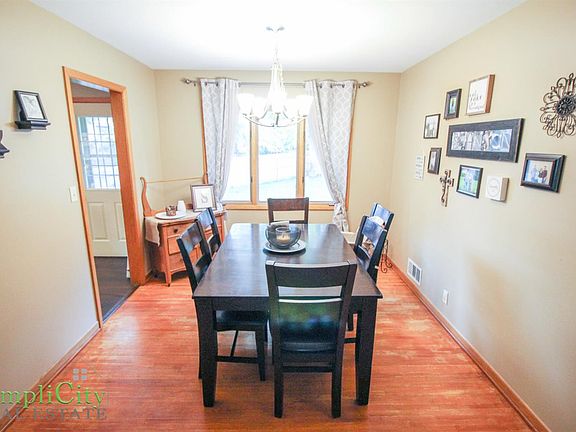 5th image of 7910 Sandalwood Dr