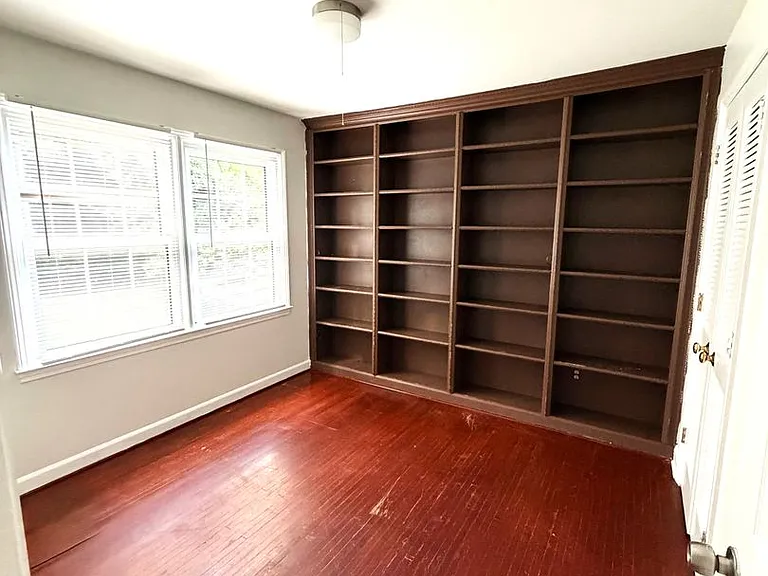 5016 Vescova Ct — Photo 9