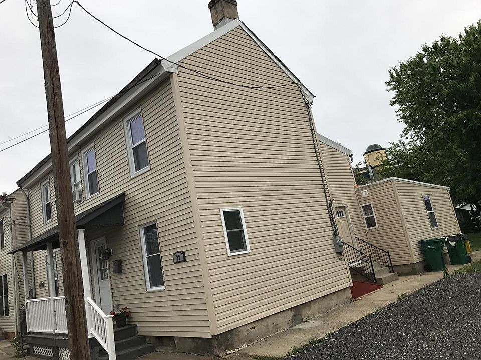 1st image of 20 W Lake St