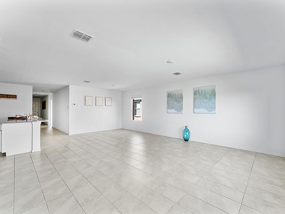 3rd image of 1413 Vattier St