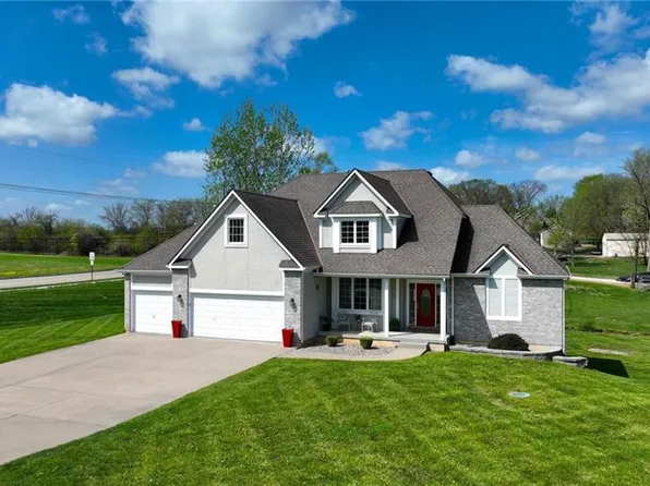 12616 Donahoo Rd, Kansas City, KS 66109