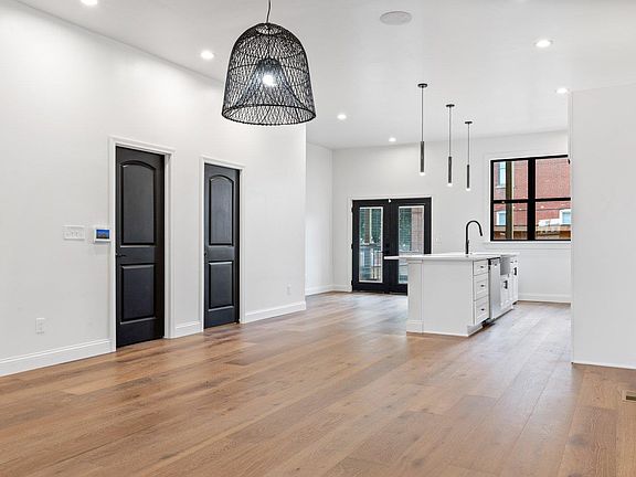 5th image of 4207 Norfolk Ave