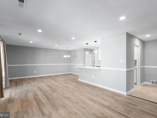 529 Wilson Bridge Dr #6728-C-2, Oxon Hill, MD 20745