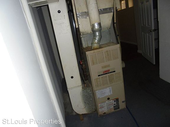3rd image of 3009 Solway Ave