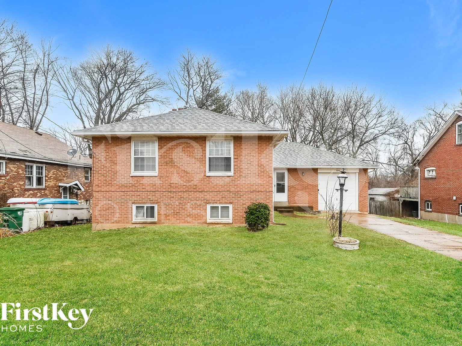 3 bed, 2.0 bath, 1992 sqft, $2,045 — Photo 1
