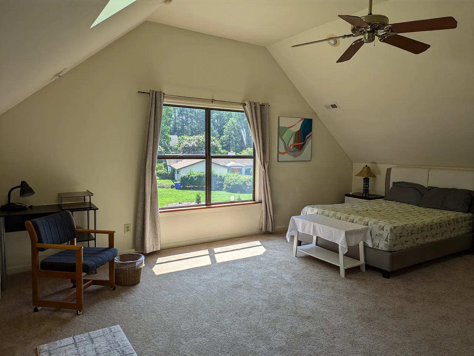 1 bed, 1300 sqft, $1,850 — Photo 2