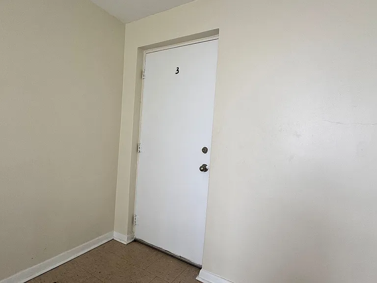 242 Wilmington Ave #3 — Photo 3