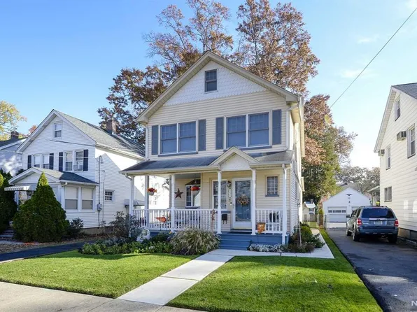 737 Stockton St, New Milford, NJ 07646