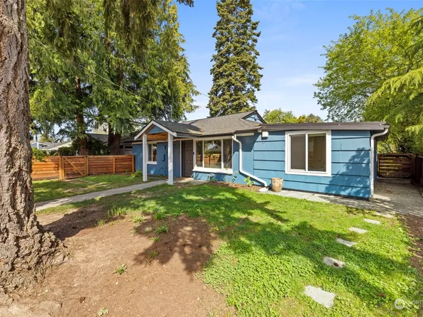 1334 N 121st Street, Seattle, WA 98133