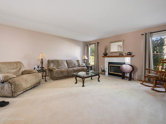 4th image of 9968 Constitution Dr