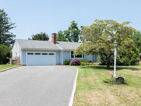 4th image of 150 Meadow Ln