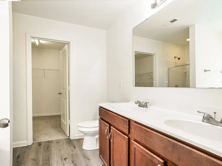 5004 Broad Leaf Ct — Photo 12