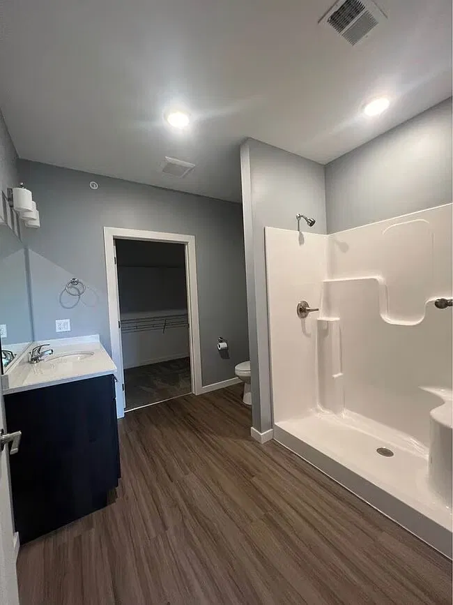 2 bed, 1080 sqft, $1,796 — Photo 4