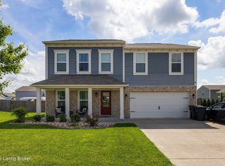 140 Hubbards Crossing Dr, Mount Washington, KY