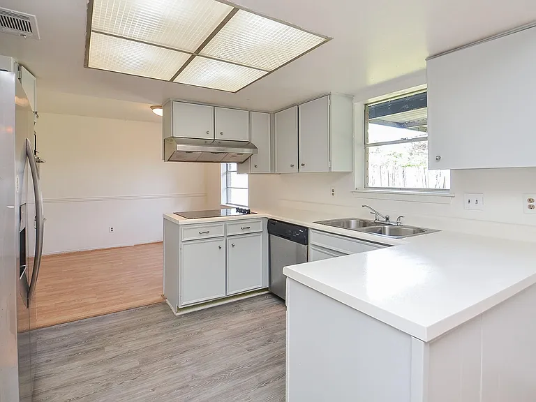 7327 Osage St — Photo 15