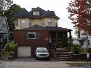 1014 Maple Ave, Ridgefield, NJ 07657