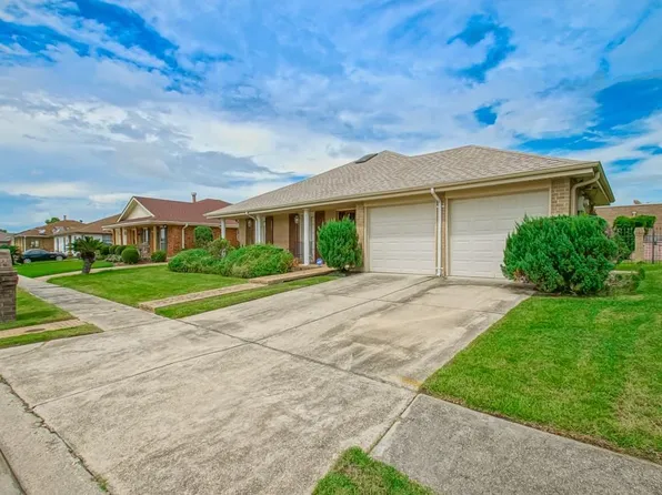 5713 Louis Prima Dr E, New Orleans, LA 70128