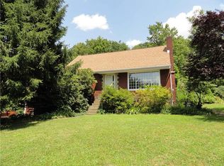 4221 Pine Hollow Rd, Trafford, PA 15085