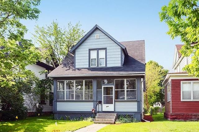 Great Curb appeal and fresh paint on entire exterior.