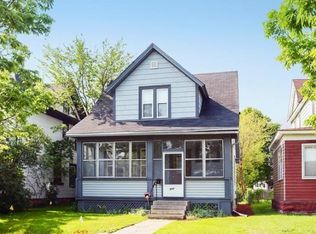 694 Aurora Ave, Saint Paul, MN 55104