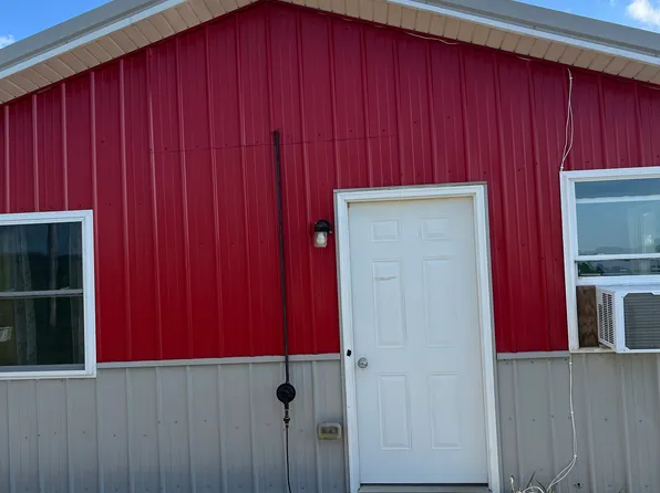 2718 140th Ave, Farmington, IA 52626