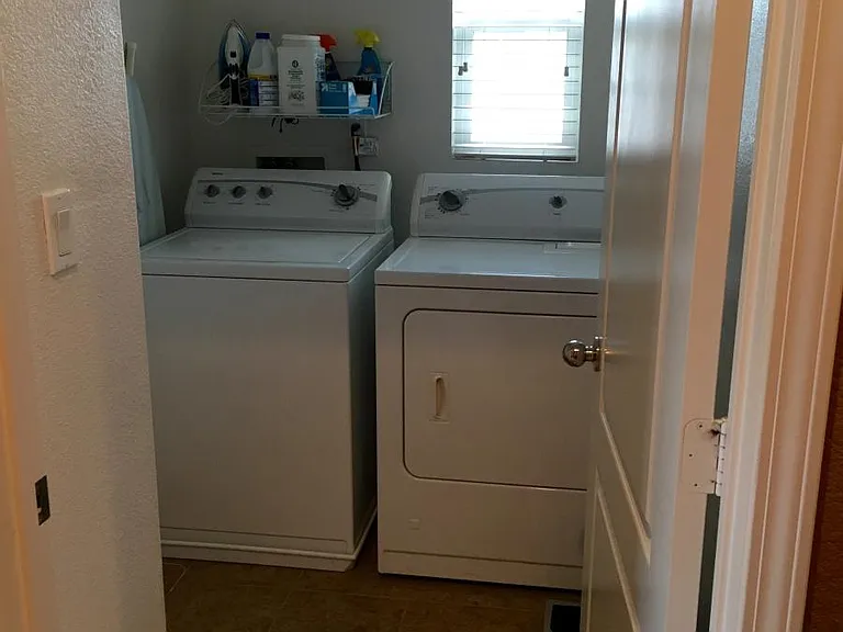 Laundry room 2nd floor