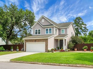 1422 Iroquois St, North Charleston, SC 29405
