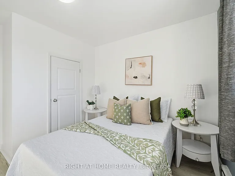 708 Carnegie Ave — Photo 21
