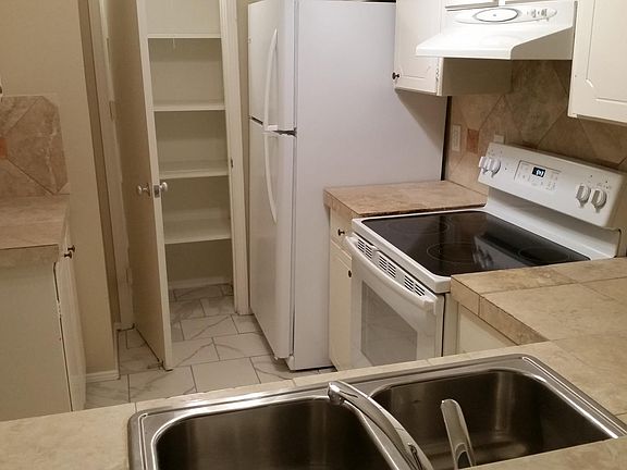 5th image of 7709 Broadway St APT 101