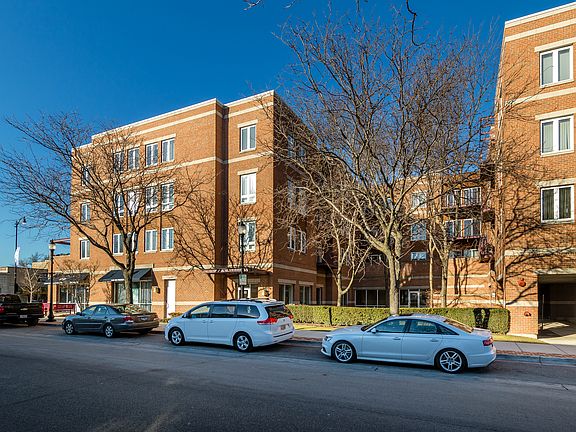 2nd image of 5040 Warren St APT 402