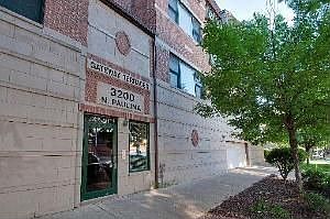 1st image of 3204 N Paulina St #4