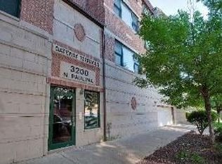3204 N Paulina St #4, Chicago, IL 60657