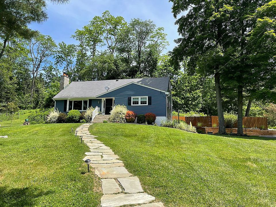 2nd image of 2 McAllister Dr