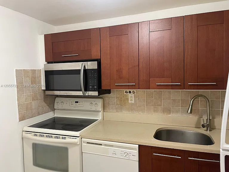 3522 NE 171st St #206 — Photo 1