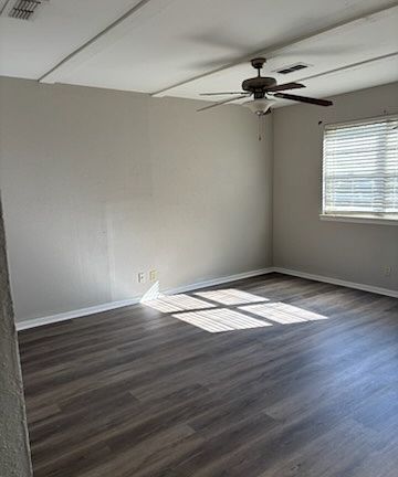 5th image of 233 NE Taylor St