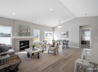 413 SW 15th St, Ankeny, IA 50023