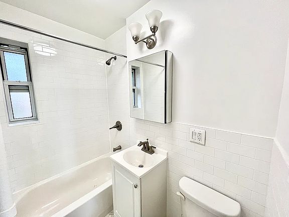 5th image of 3447 90th St APT J61